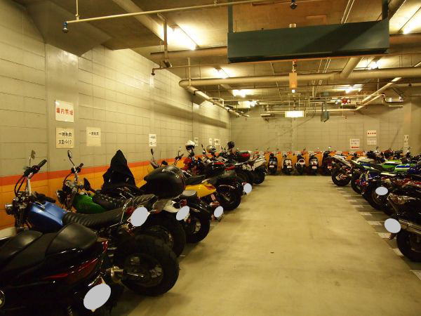 ������E�E